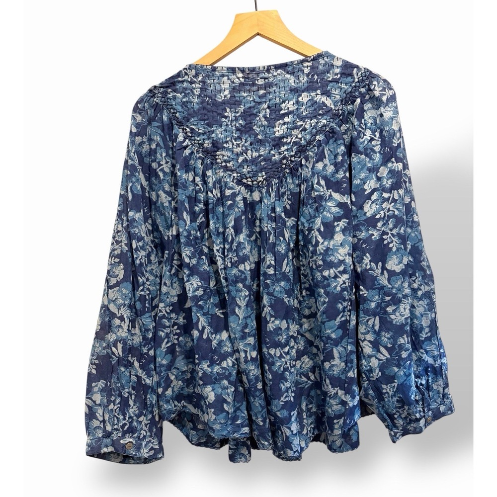 We The Free Blue Floral Peasant Top Medium Oversized Boho Button Front Stitching - Picture 9 of 16